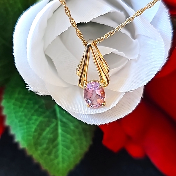 Necklace/Earrings - Picture 3 of 11